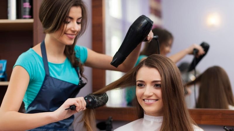 9 Essential Skills Every Aspiring Hairstylist Must Master